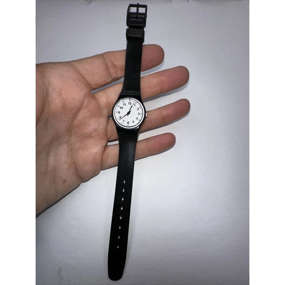 Vintage 1980's Classic Swatch Watch‎ Black Band White Face Womens